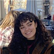 Graduada en Filosofía y estudiante de Literatura Comparada (Complutense), doy clases de Lengua y Literatura (todos los niveles)